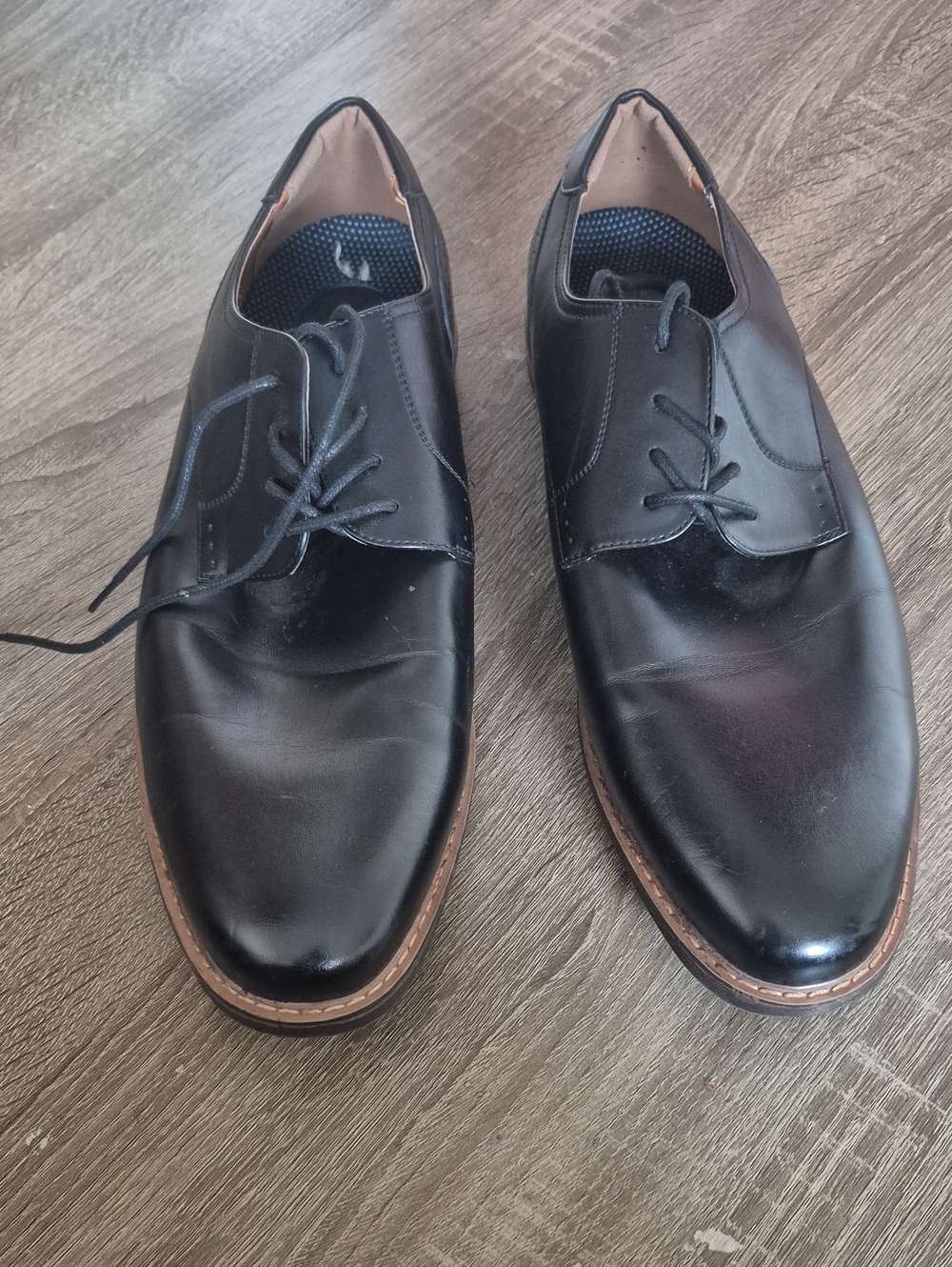 Nunn Bush Black Leather Derby Shoes with Brown Trim